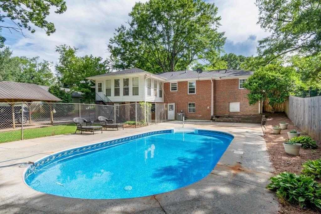 7194 Reinhardt College Parkway Waleska GA 30183