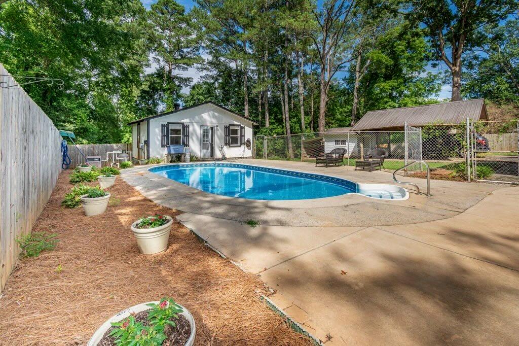 7194 Reinhardt College Parkway Waleska GA 30183