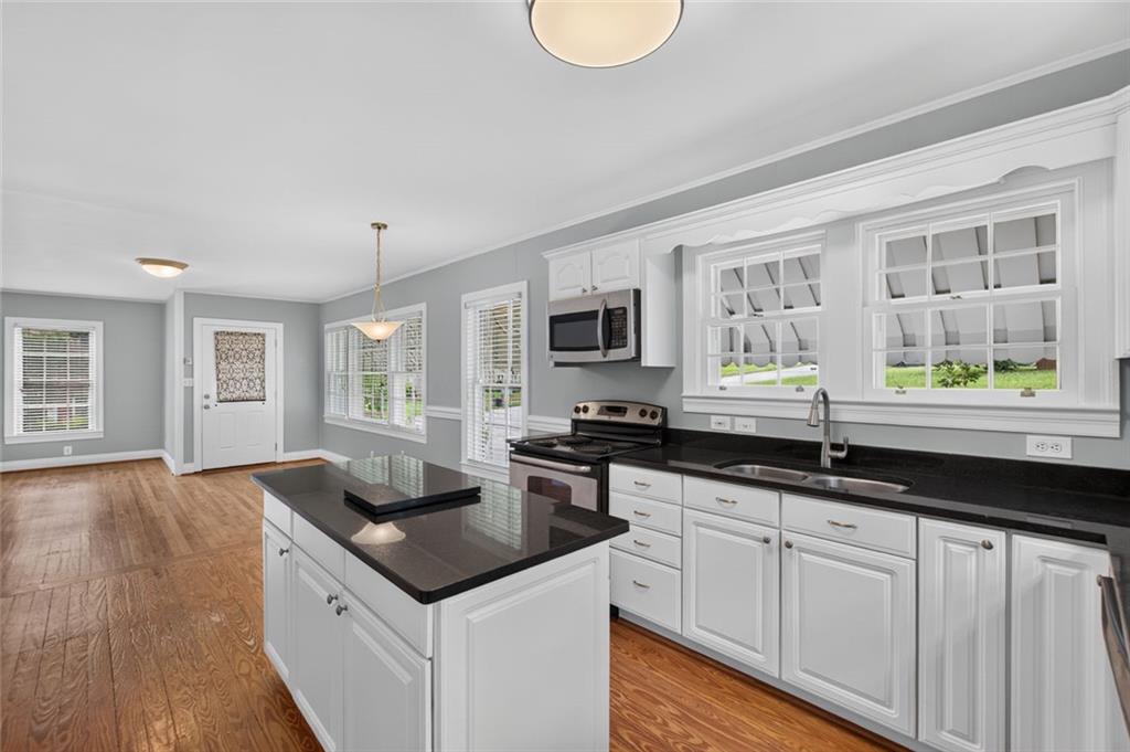 1141 Jefferson Avenue East Point GA 30344