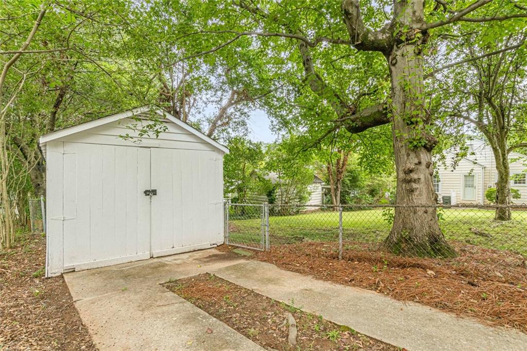1141 Jefferson Avenue East Point GA 30344