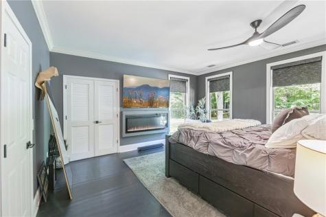 982 Golden Avenue Dahlonega GA 30533
