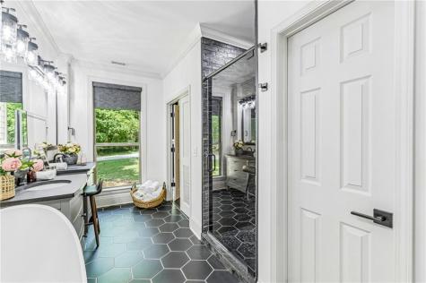 982 Golden Avenue Dahlonega GA 30533