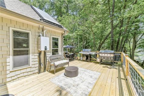 982 Golden Avenue Dahlonega GA 30533