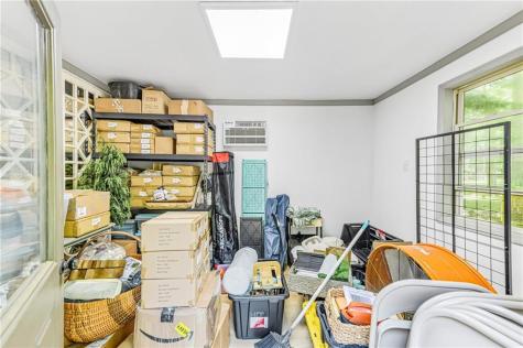 982 Golden Avenue Dahlonega GA 30533