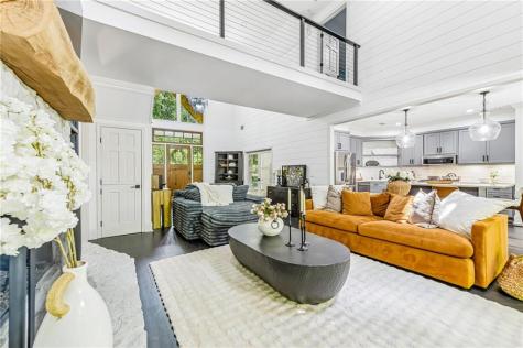 982 Golden Avenue Dahlonega GA 30533
