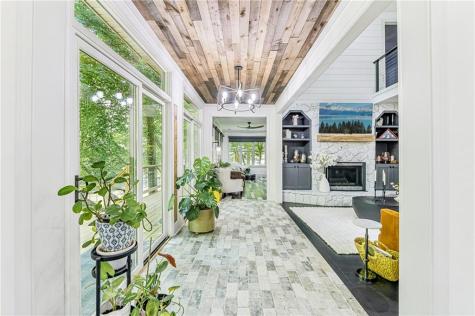 982 Golden Avenue Dahlonega GA 30533