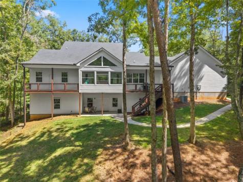 1366 Deer Woods Trail Cleveland GA 30528