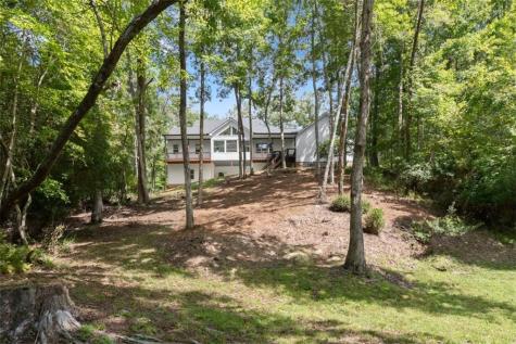 1366 Deer Woods Trail Cleveland GA 30528