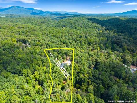 1366 Deer Woods Trail Cleveland GA 30528