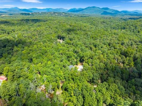 1366 Deer Woods Trail Cleveland GA 30528