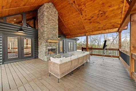 346 Logan Drive Mineral Bluff GA 30559