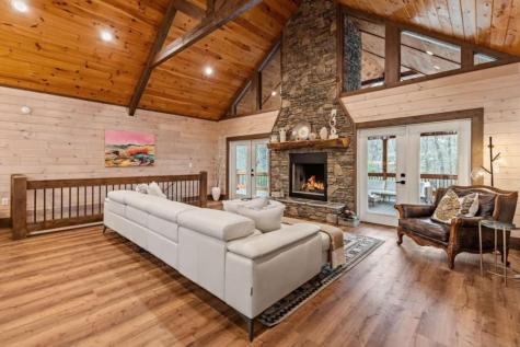 346 Logan Drive Mineral Bluff GA 30559