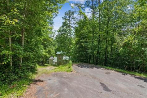 375 Deerfield Drive Dahlonega GA 30533