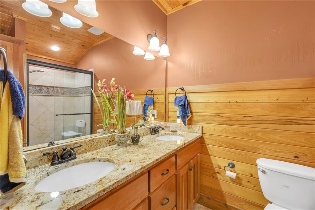18 Shelter Cove Road Cleveland GA 30528