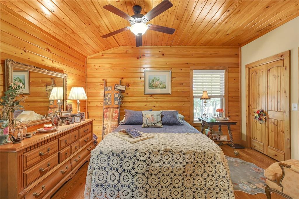 18 Shelter Cove Road Cleveland GA 30528