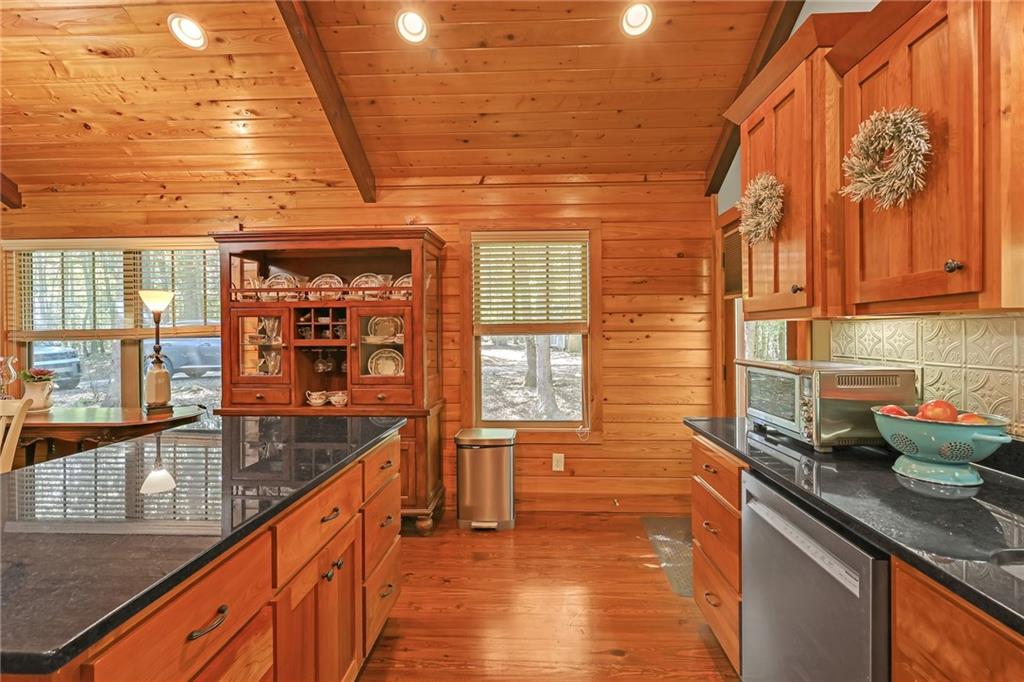 18 Shelter Cove Road Cleveland GA 30528