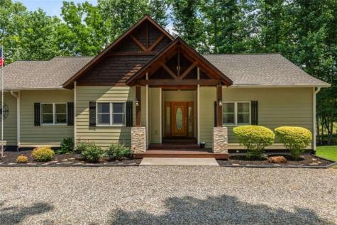 227 Dills Road Blue Ridge GA 30513