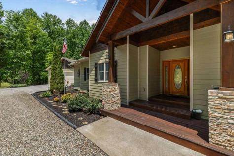 227 Dills Road Blue Ridge GA 30513