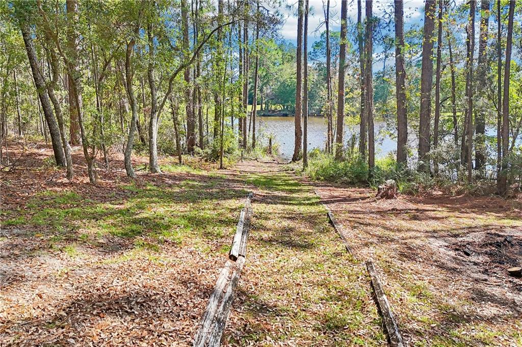 72 Quail Lake Drive Swainsboro GA 30401