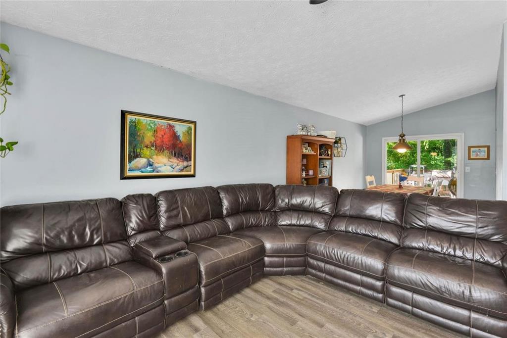 4933 Woodstream Lane NW Acworth GA 30102
