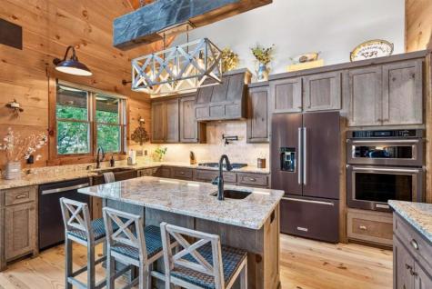287 Scouts Overlook Morganton GA 30560
