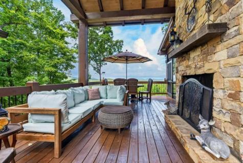 287 Scouts Overlook Morganton GA 30560