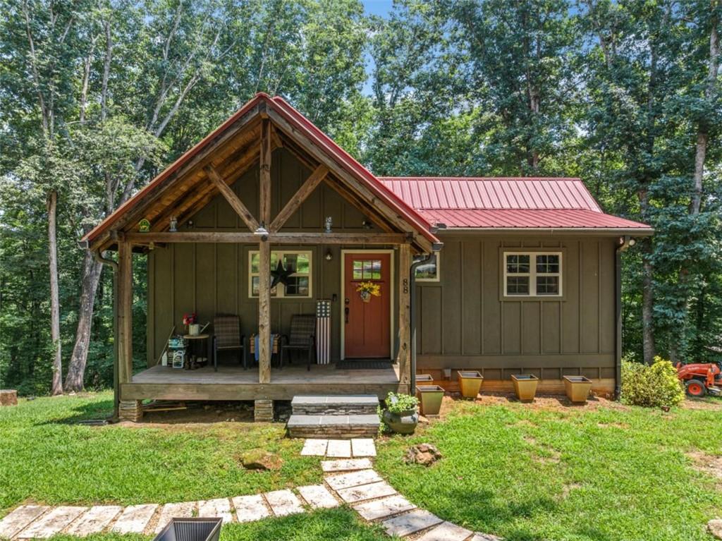 88 Old Vineyard Way Cleveland GA 30528