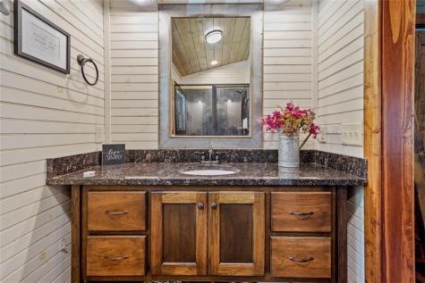 88 Old Vineyard Way Cleveland GA 30528