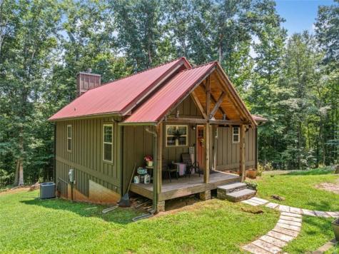 88 Old Vineyard Way Cleveland GA 30528