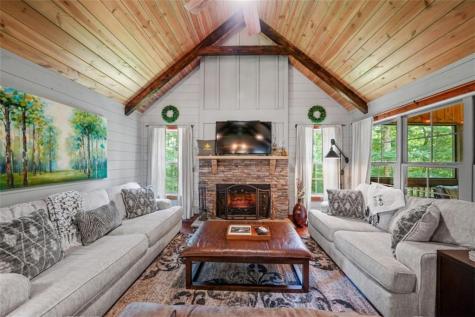 88 Old Vineyard Way Cleveland GA 30528