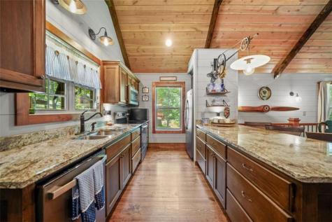 88 Old Vineyard Way Cleveland GA 30528