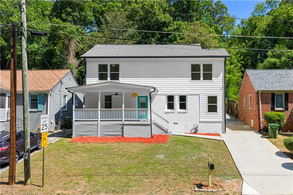 1689 Derry Avenue SW Atlanta GA 30310