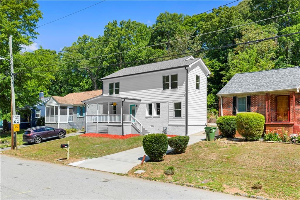 1689 Derry Avenue SW Atlanta GA 30310