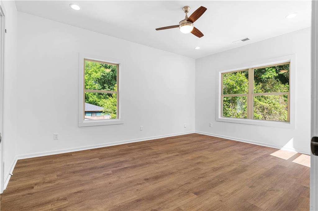 1689 Derry Avenue SW Atlanta GA 30310