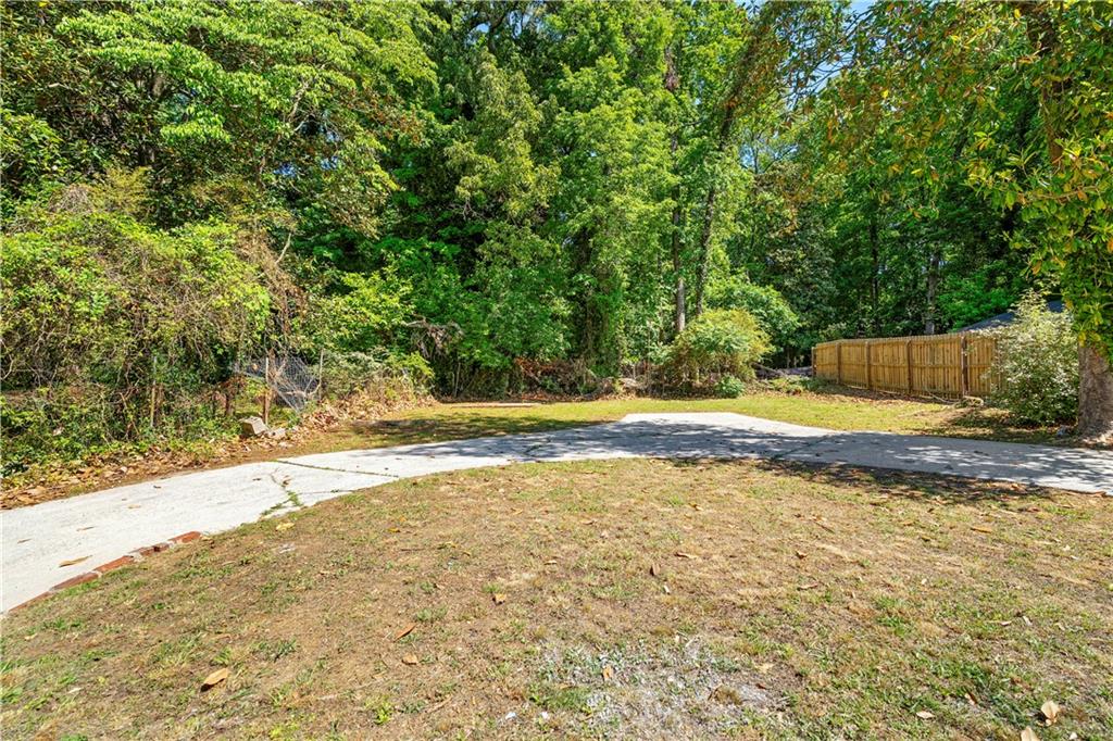 1689 Derry Avenue SW Atlanta GA 30310