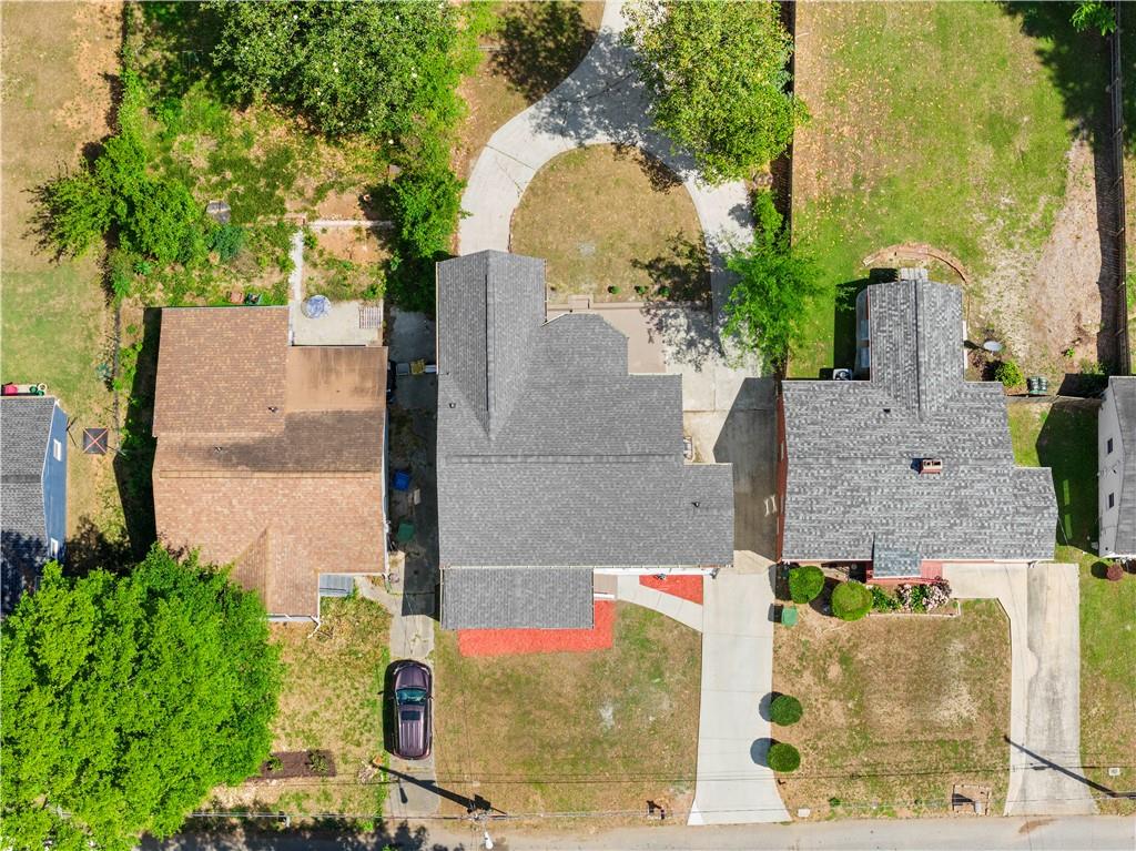 1689 Derry Avenue SW Atlanta GA 30310