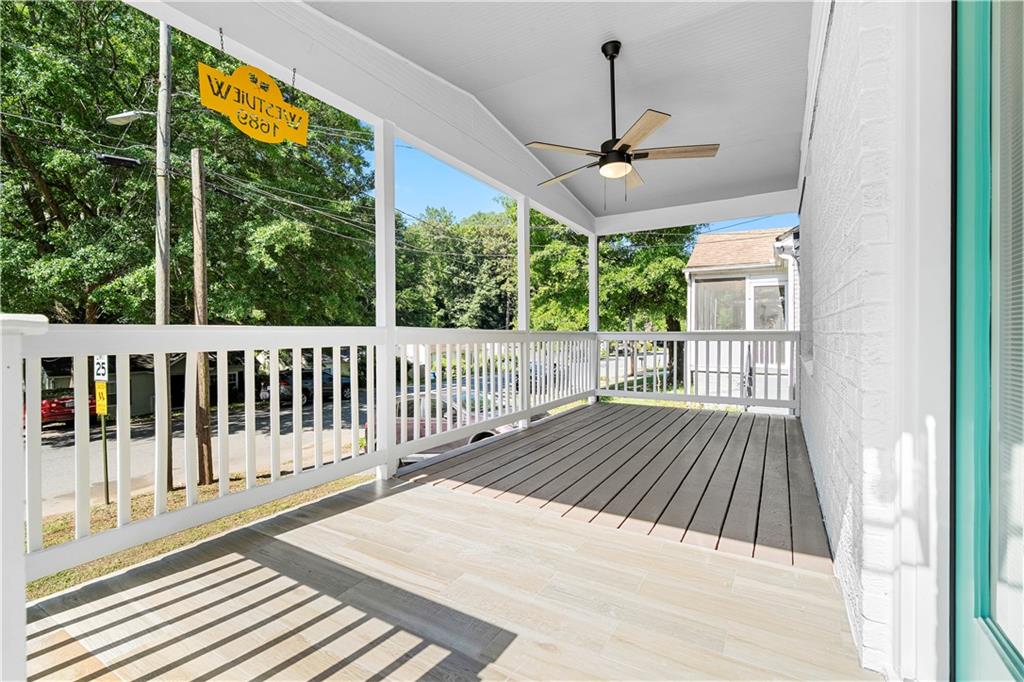 1689 Derry Avenue SW Atlanta GA 30310