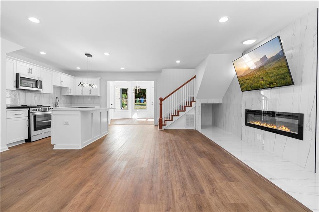 1689 Derry Avenue SW Atlanta GA 30310