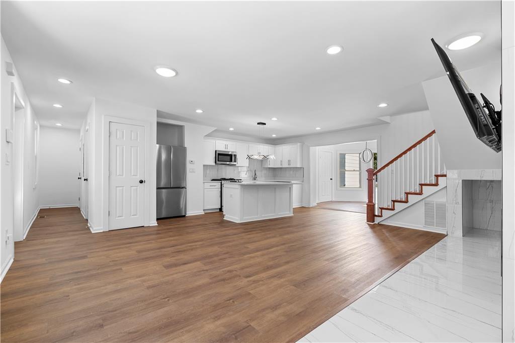 1689 Derry Avenue SW Atlanta GA 30310