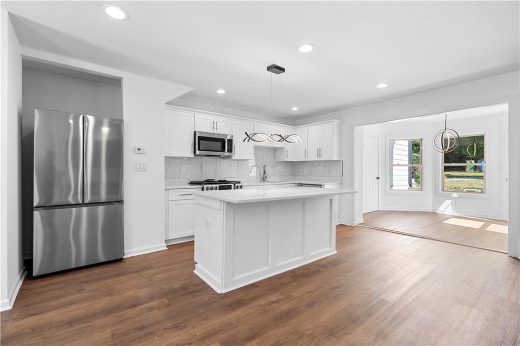 1689 Derry Avenue SW Atlanta GA 30310