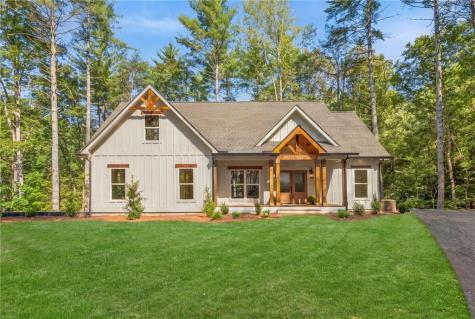 25 Riverhouse Drive Dahlonega GA 30533