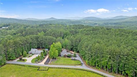 86 Back Trail Cleveland GA 30528