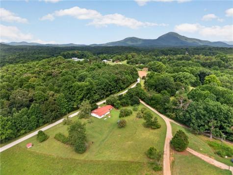 247 Amys Ford Trail Cleveland GA 30528