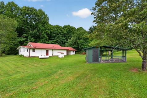 247 Amys Ford Trail Cleveland GA 30528