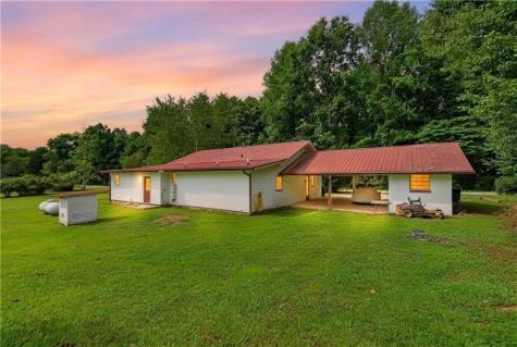 247 Amys Ford Trail Cleveland GA 30528
