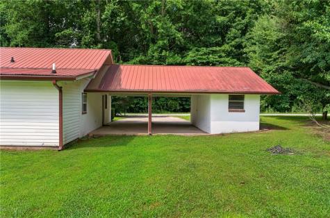 247 Amys Ford Trail Cleveland GA 30528