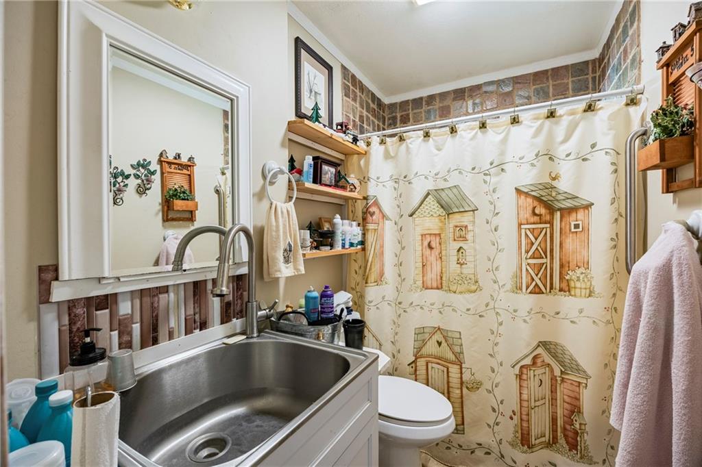 151 Ginn Street Carnesville GA 30521