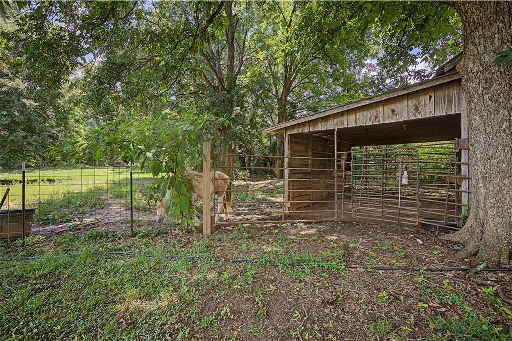 151 Ginn Street Carnesville GA 30521