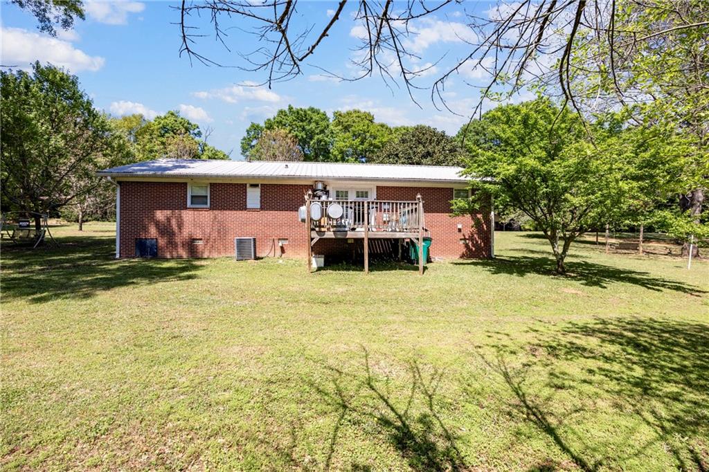 151 Ginn Street Carnesville GA 30521