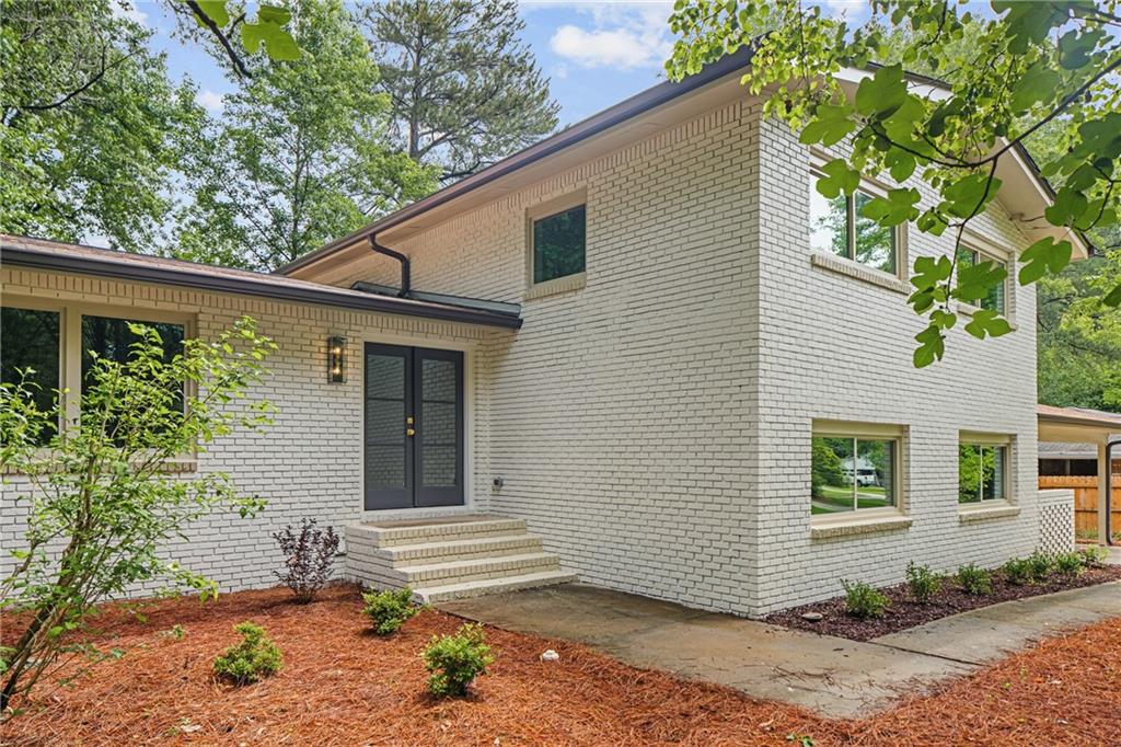 2820 Ponderosa Circle Decatur GA 30033